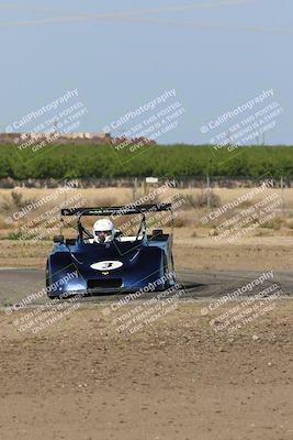 media/Apr-30-2022-CalClub SCCA (Sat) [[98b58ad398]]/Group 6/Race (Outside Grapevine)/